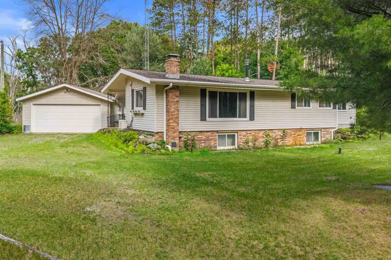 Homes for sale in Wautoma, WI | N4918 Viking Trail Trail, Wautoma, WI 54982 | MLS# 50328586