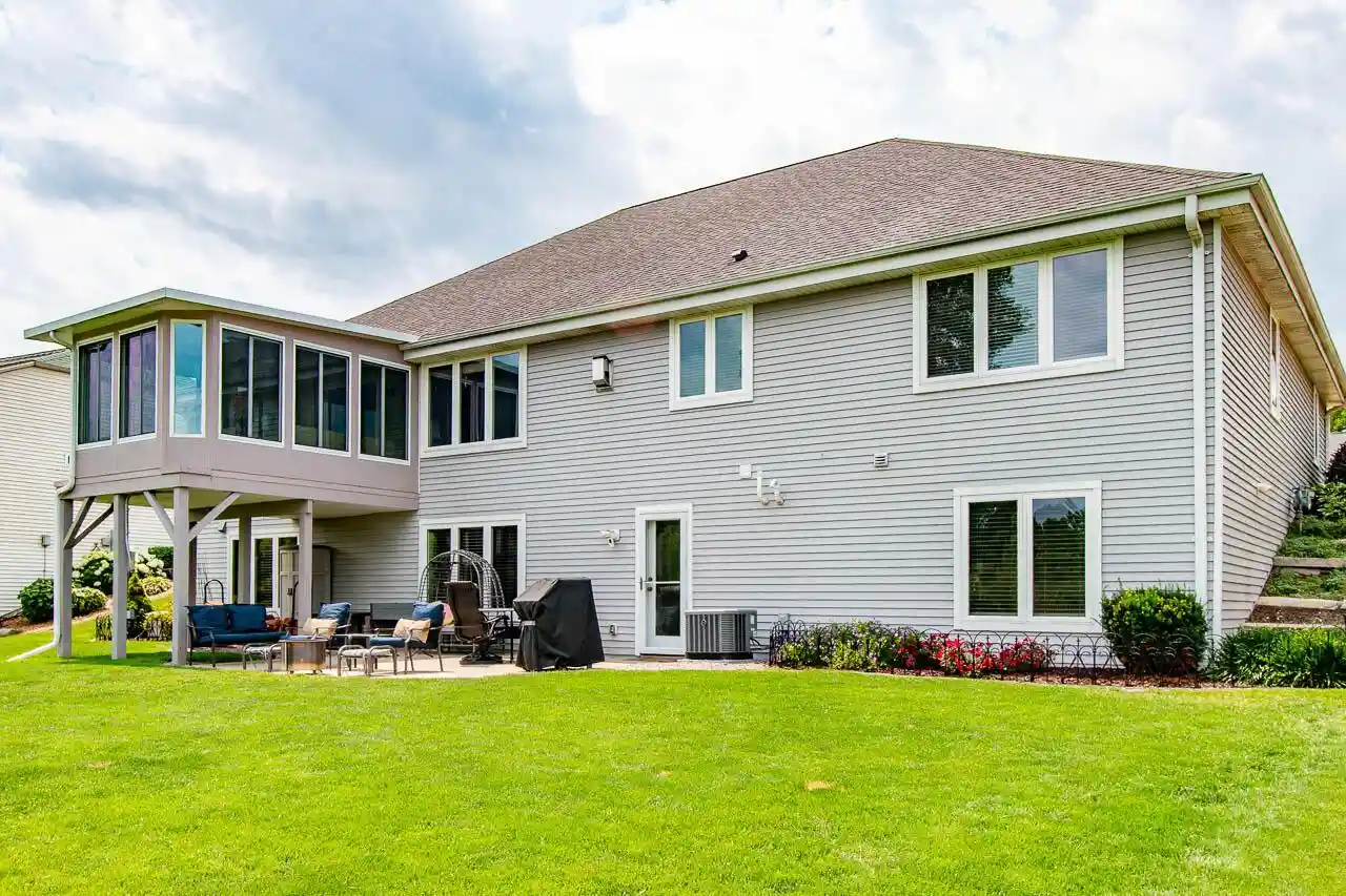 2nd image of 8160 S Lakeview Dr Dr, Franklin, WI 53132 | MLS# 1970294