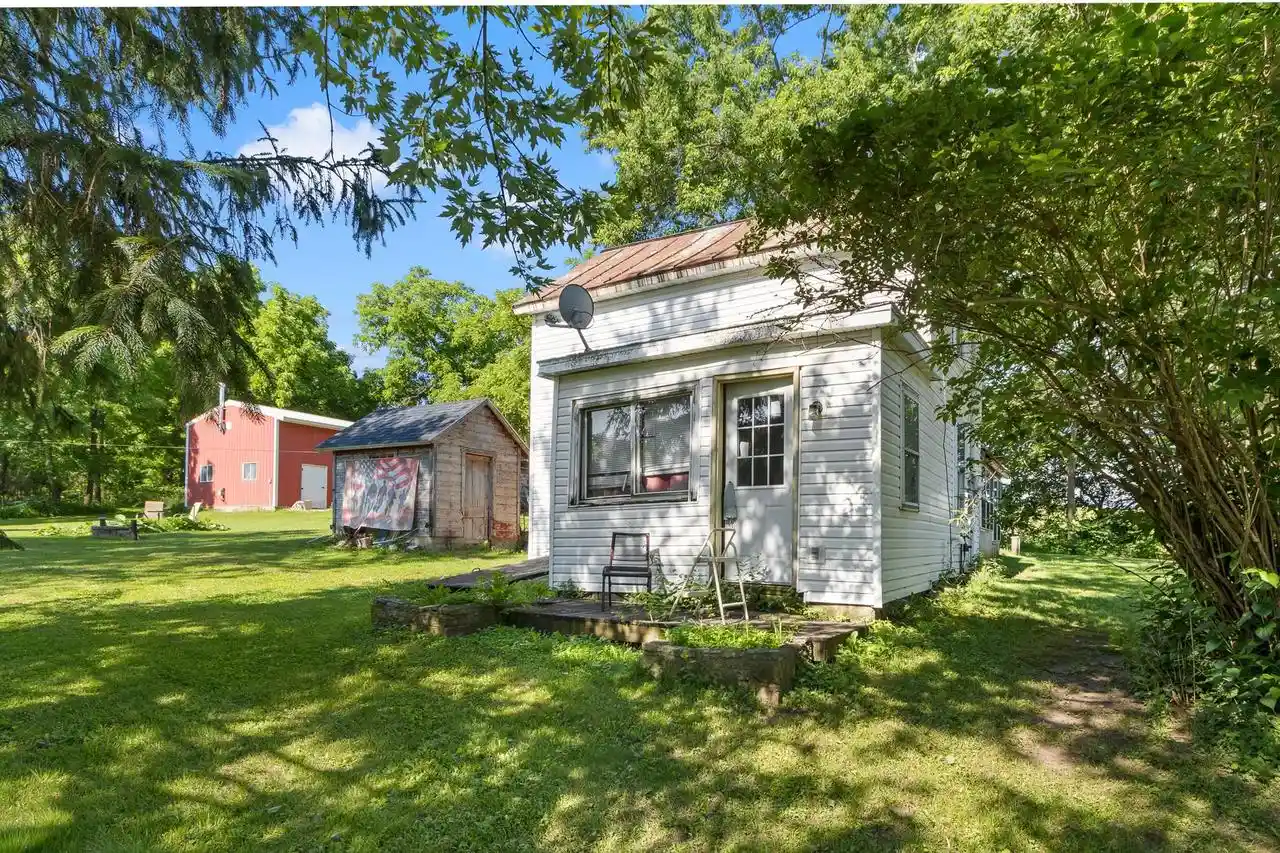 Homes for sale in Verona, WI | 3047 E Station Road Road, Verona, WI 53593 | MLS# 2027407