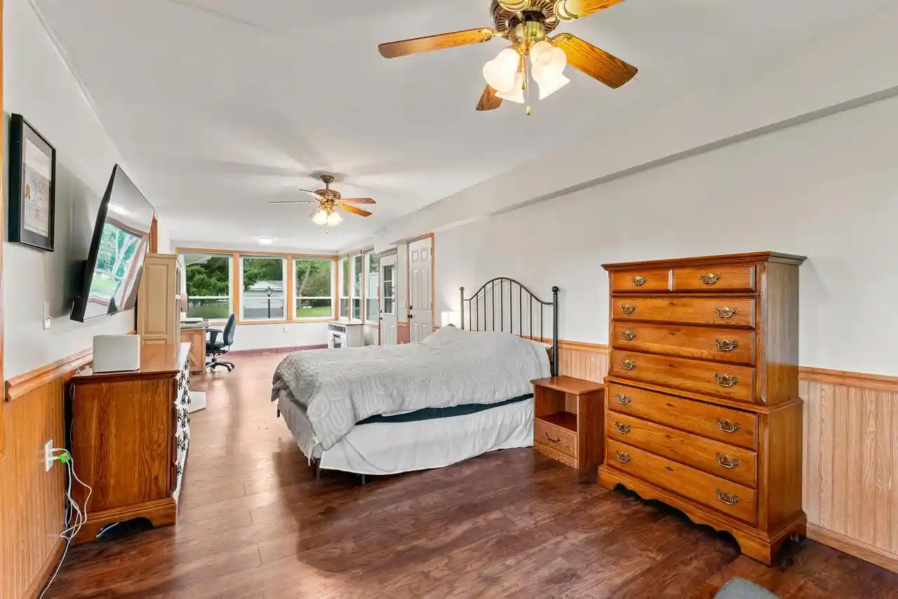 4th image of 2945 Cottonwood Court Court, Brookfield, WI 53005 | MLS# 1970299