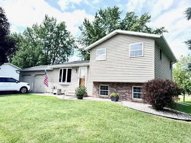 Homes for sale in Black Creek, WI | 609 E Forest Street Street, Black Creek, WI 54106 | MLS# 50328559