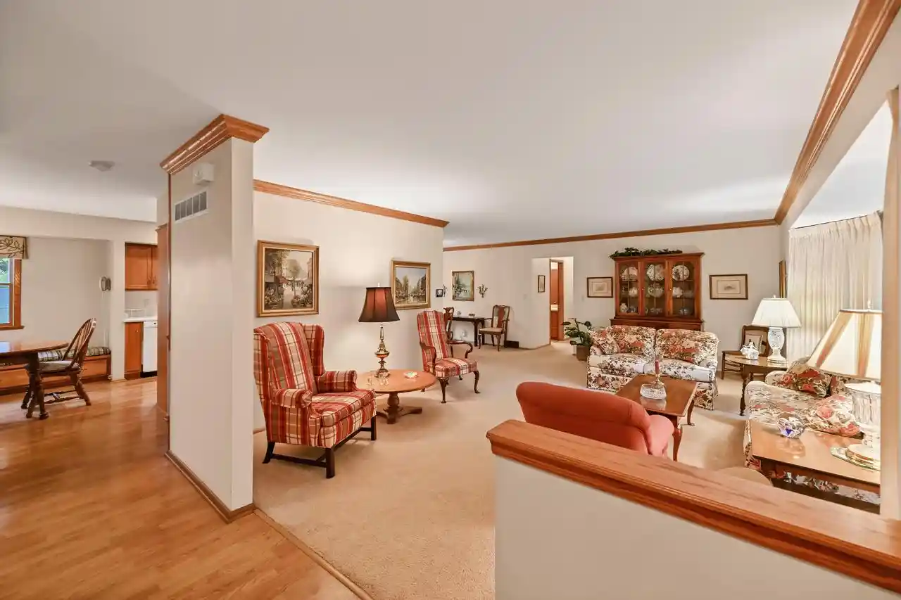 2nd image of 4185 Imperial Dr Dr, Brookfield, WI 53045 | MLS# 1970303