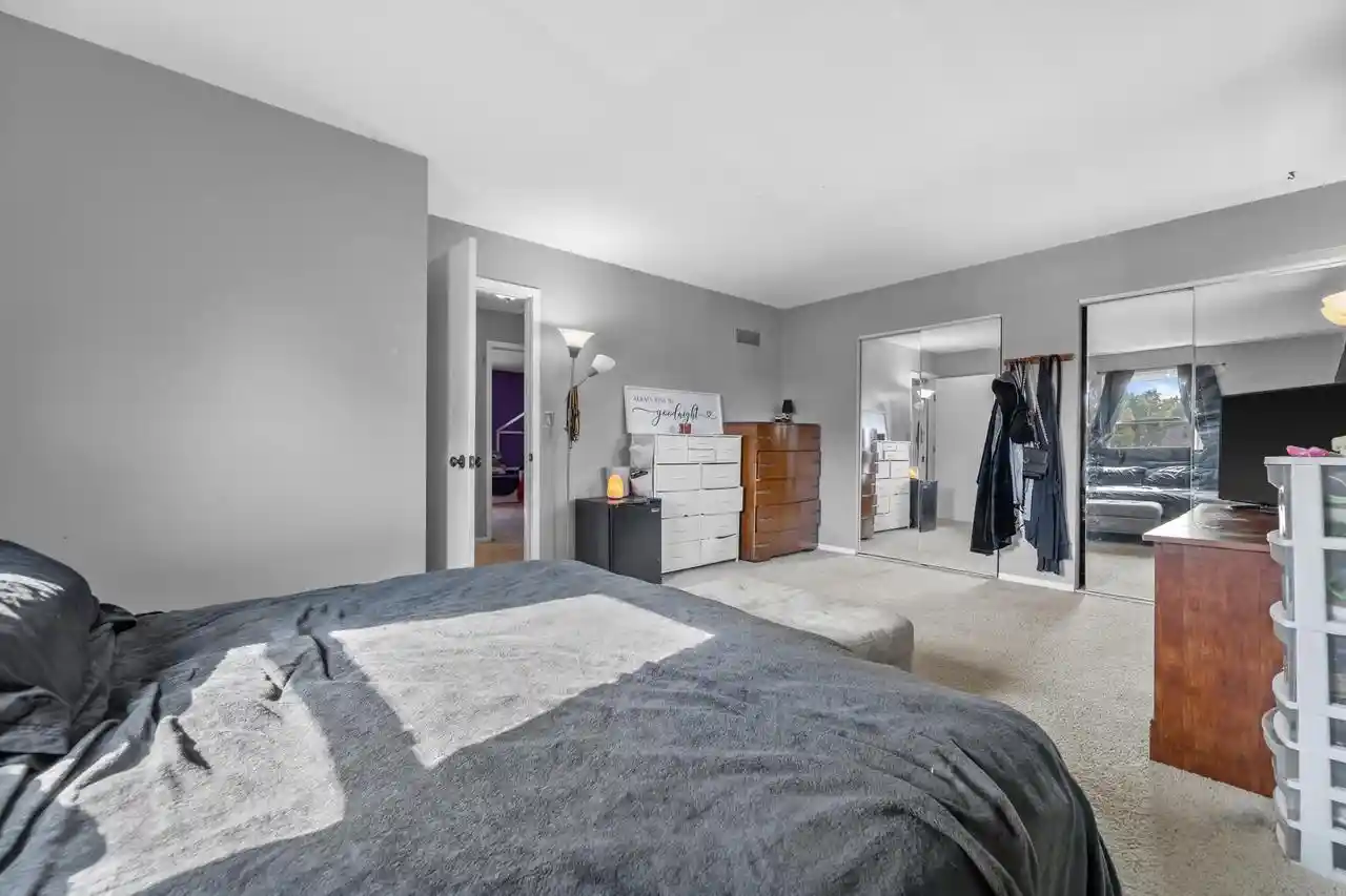 5th image of 2832 E Grange Ave Ave, Cudahy, WI 53110