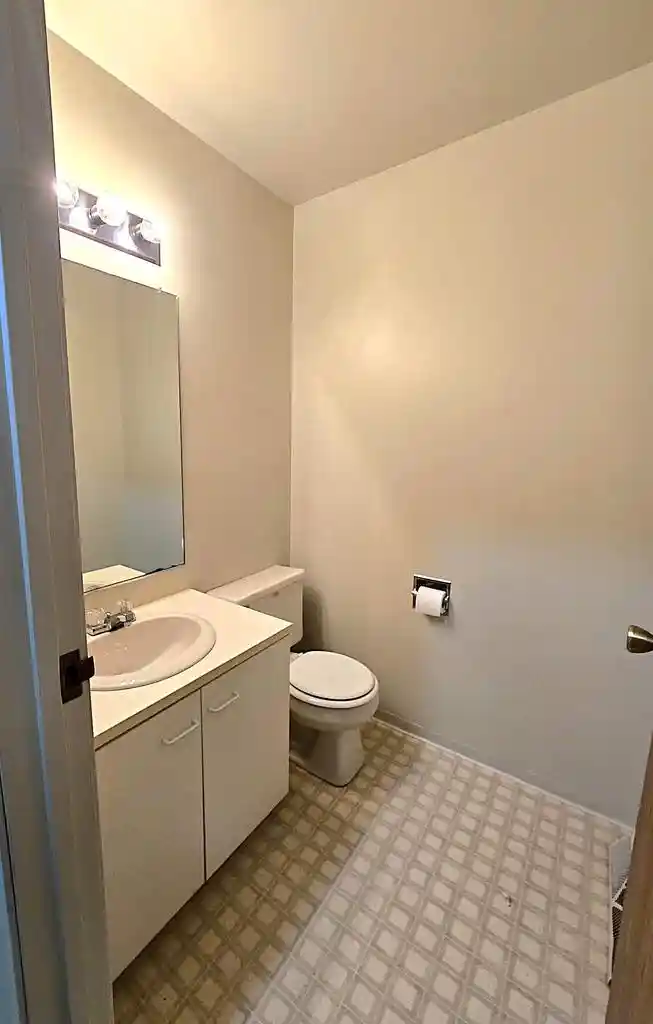 Photo 3 of Single family home for sale at 722 N Hawthorne Dr Dr, Appleton, WI 54915 | MLS# 50328598 | Listing updated on 2026-09-20