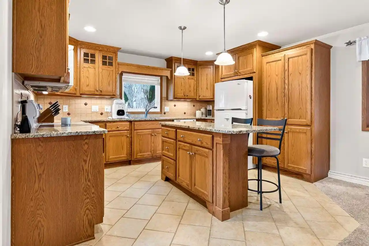2nd image of 2001 N Douglas Street Street, Appleton, WI 54914 | MLS# 50328599