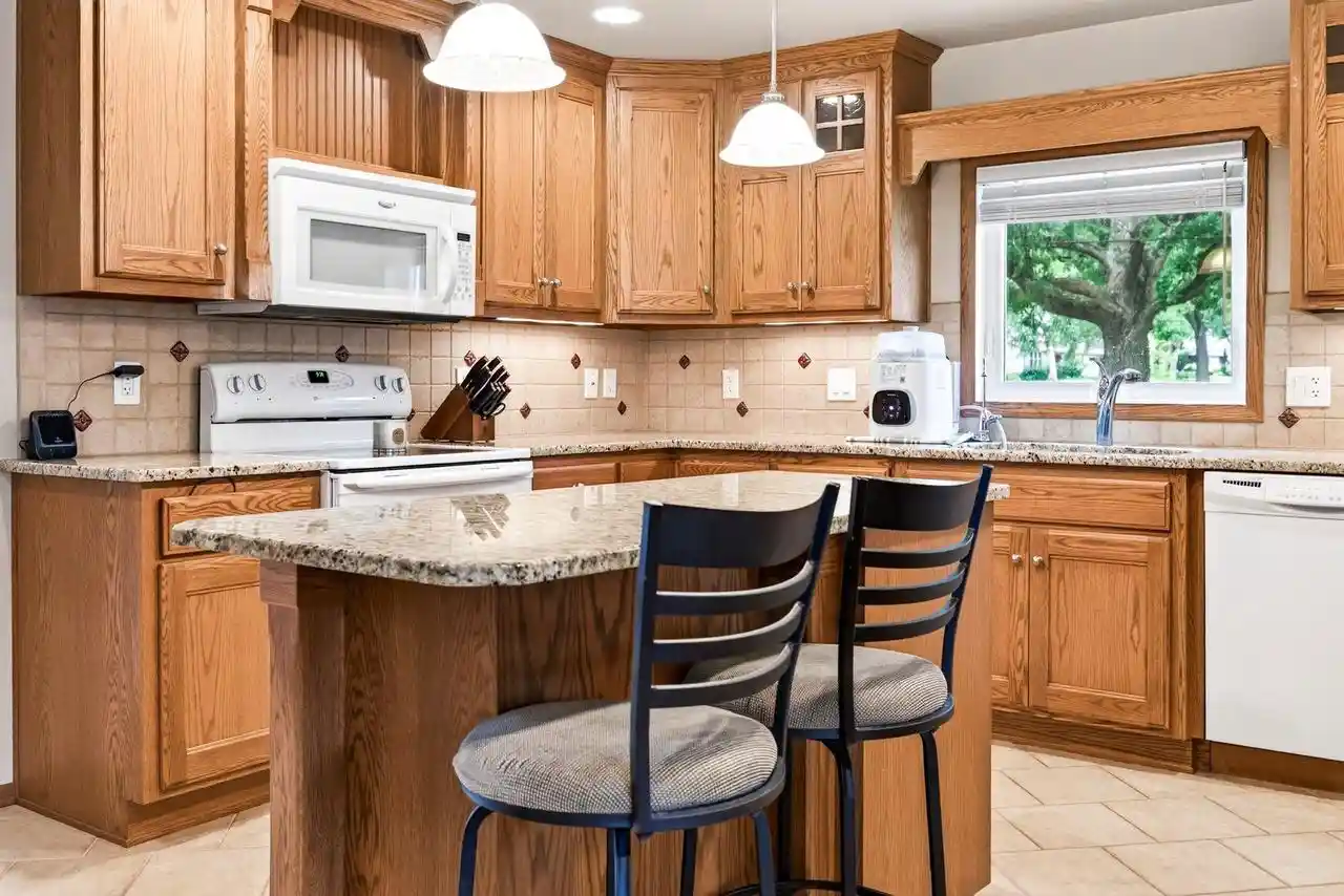 3rd image of 2001 N Douglas Street Street, Appleton, WI 54914 | MLS# 50328599