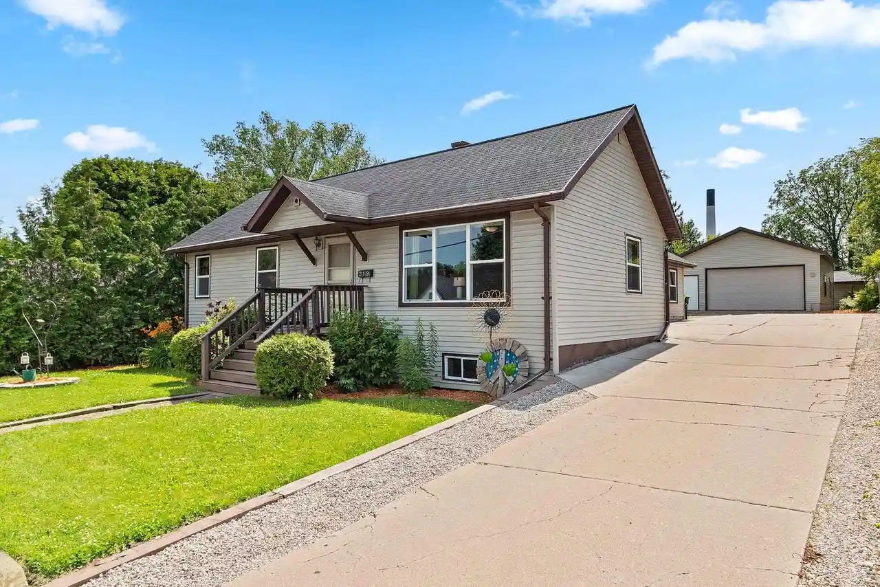 Homes for sale in Oconto Falls, WI | 219 S Main Street Street, Oconto Falls, WI 54154 | MLS# 50328604