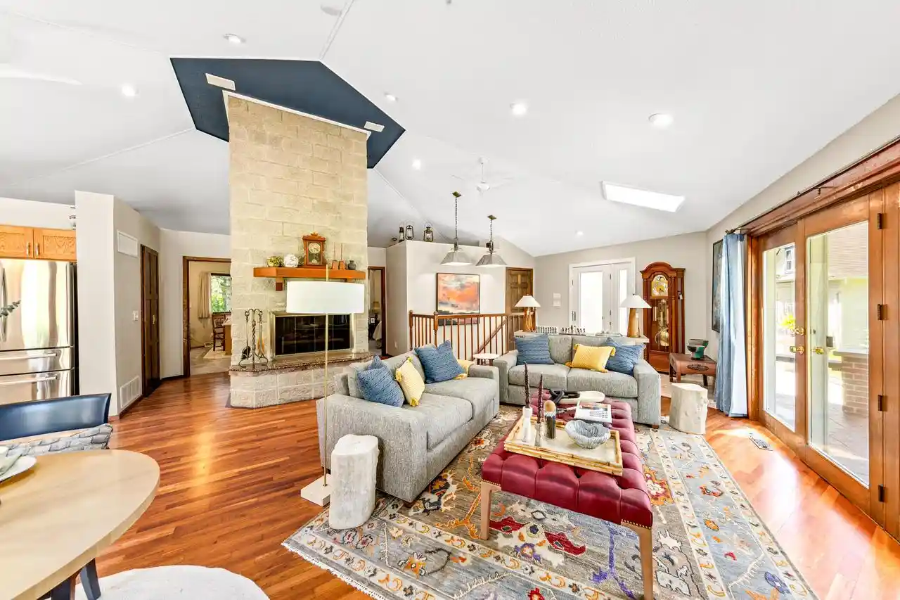 2nd image of 24026 W Oakwood Lane Lane, Kansasville, WI 53139 | MLS# 1970324