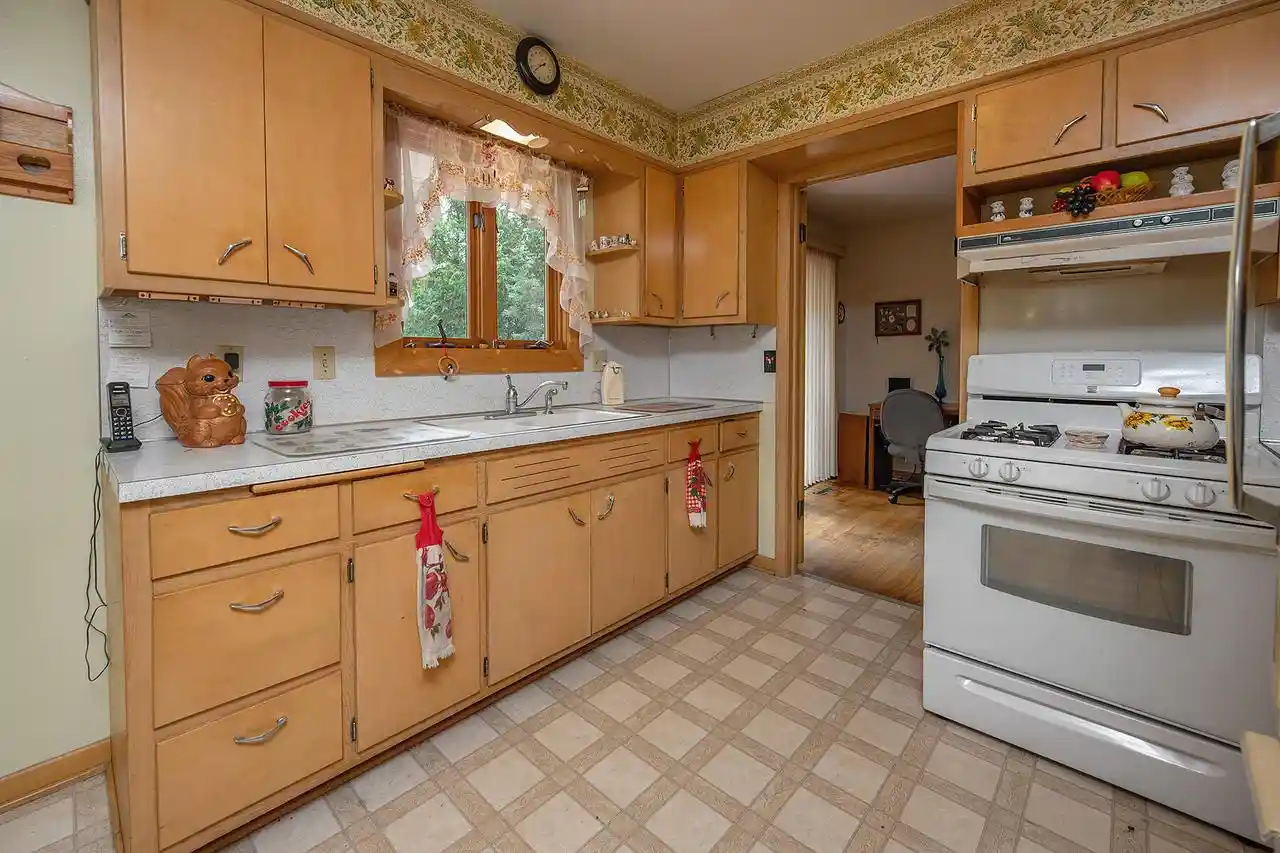 2nd image of 1515 Sandy Lane Lane, Watertown, WI 53098 | MLS# 1970325