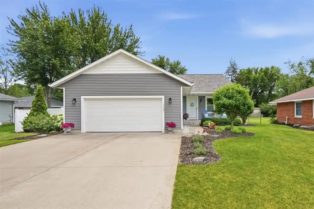 Photo 1 of Sale Pending at 1715 E Clairemont Avenue Avenue, Eau Claire, WI 54701 | MLS# 1602960 | Listing updated on 2026-09-15