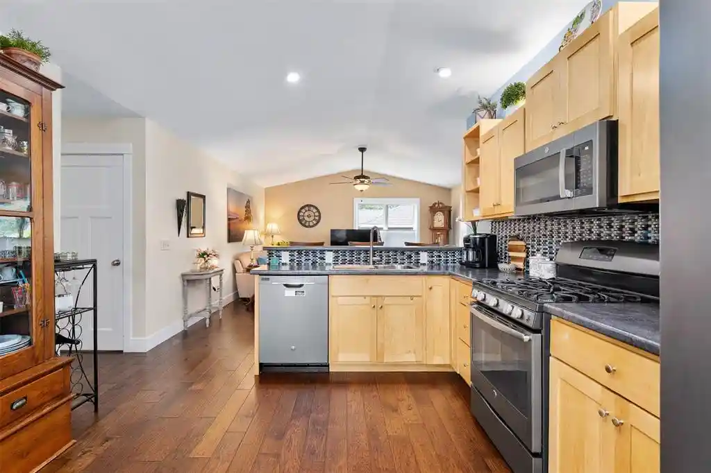 Photo 4 of Sale Pending at 1715 E Clairemont Avenue Avenue, Eau Claire, WI 54701 | MLS# 1602960 | Listing updated on 2026-09-15