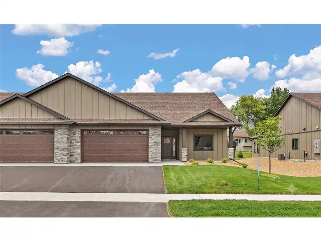 1st image of 1043 Legend Lane Lane, River Falls, WI 54022 | MLS# 7104266