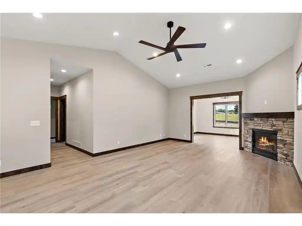 3rd image of 1043 Legend Lane Lane, River Falls, WI 54022 | MLS# 7104266