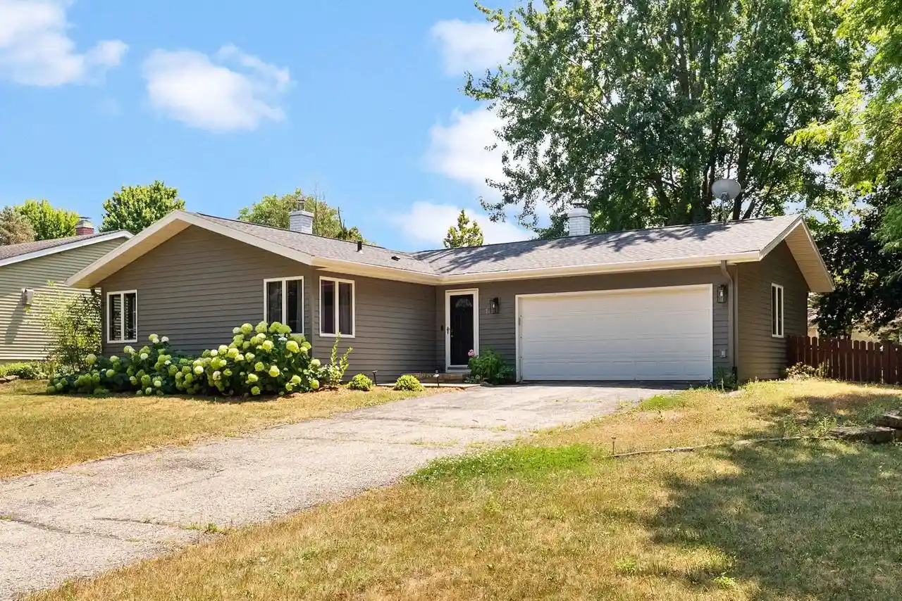 1st image of 1 Keighley Circle Circle, Madison, WI 53719 | MLS# 2027426