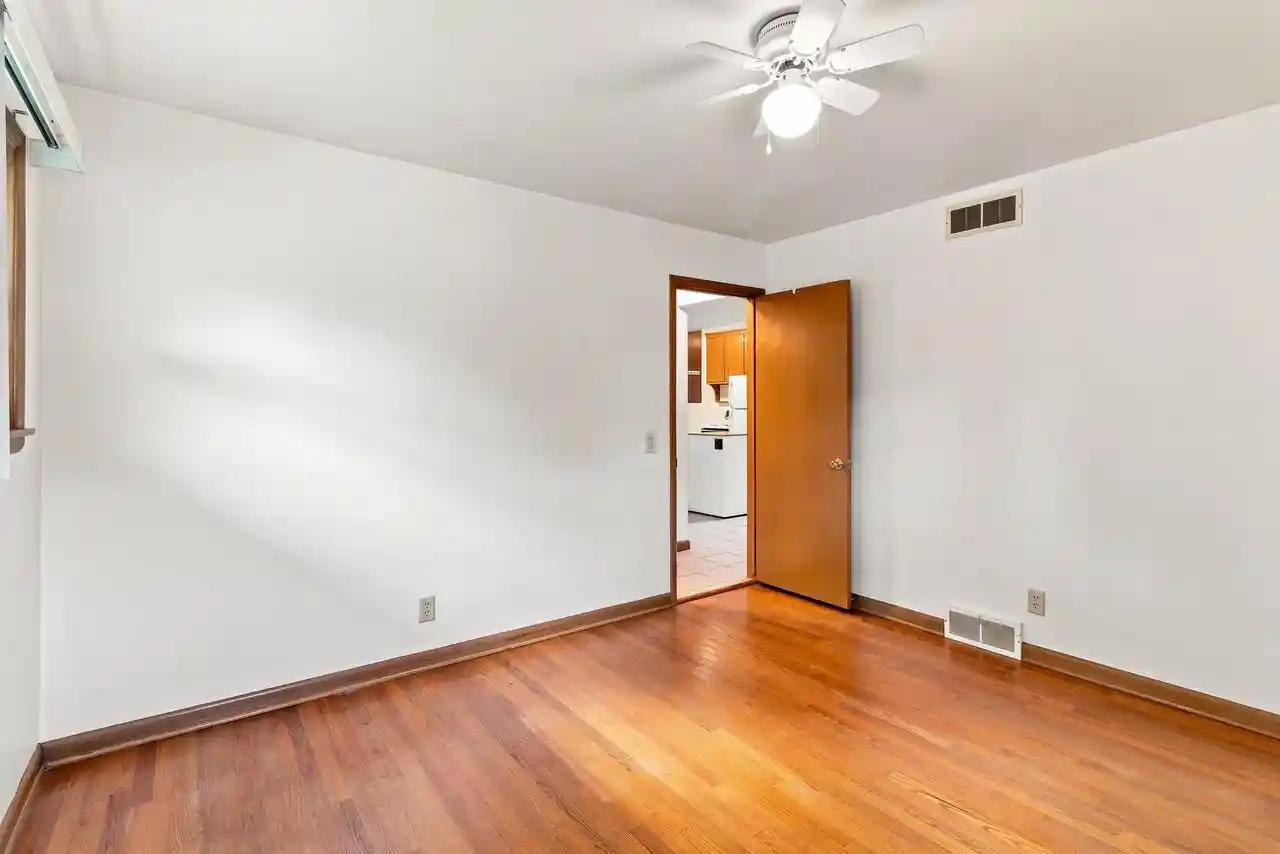 3rd image of 2834 Commercial Avenue Avenue, Madison, WI 53704 | MLS# 2027428