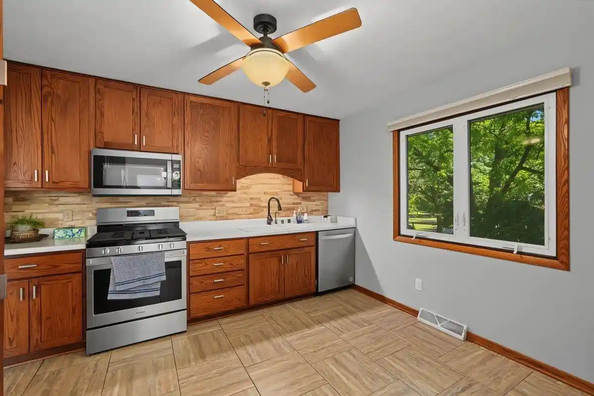 5th image of 1905 Ellen Avenue Avenue, Madison, WI 53716 | MLS# 2027439