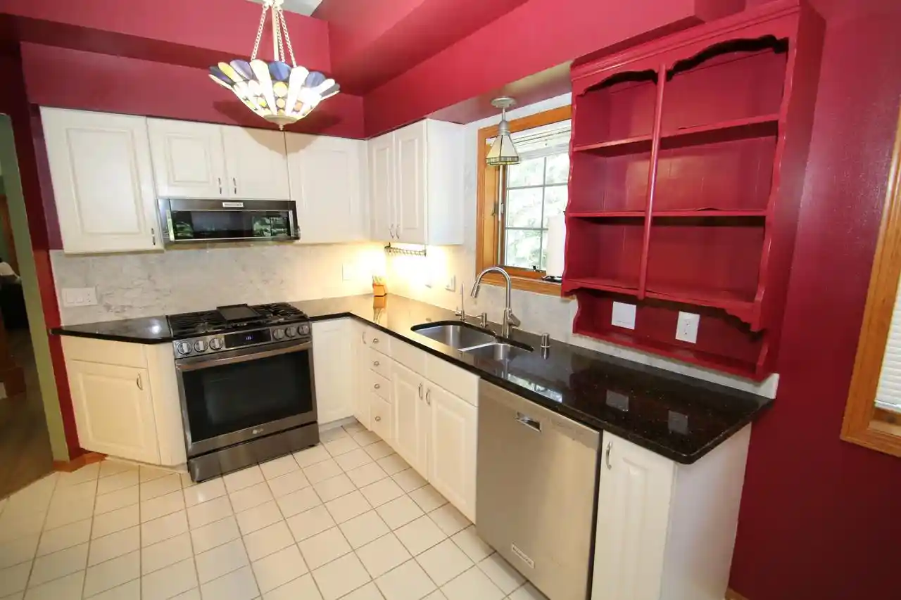 4th image of 17785 W Wisconsin Avenue Avenue #A, Brookfield, WI 53045 | MLS# 1970354