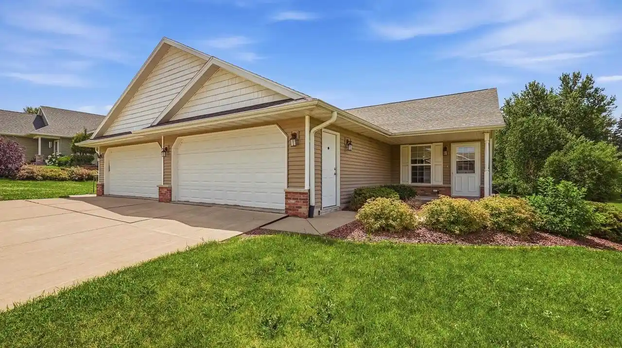 Homes for sale in Platteville, WI | 805 Heather Lane Lane #A, Platteville, WI 53818 | MLS# 2027444