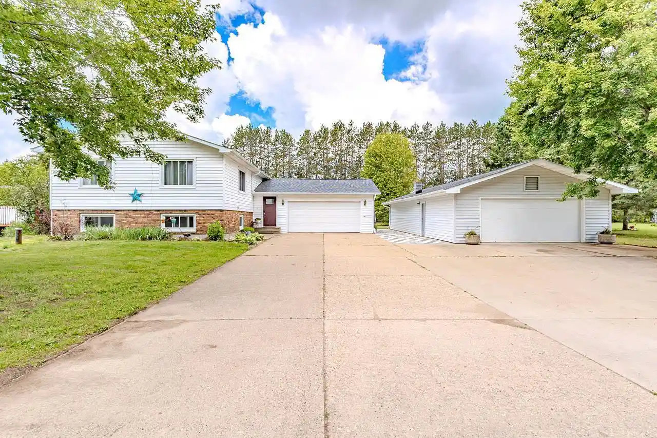 Homes for sale in Mosinee, WI | 218030 County Road Kk, Mosinee, WI 54455 | MLS# 22603111