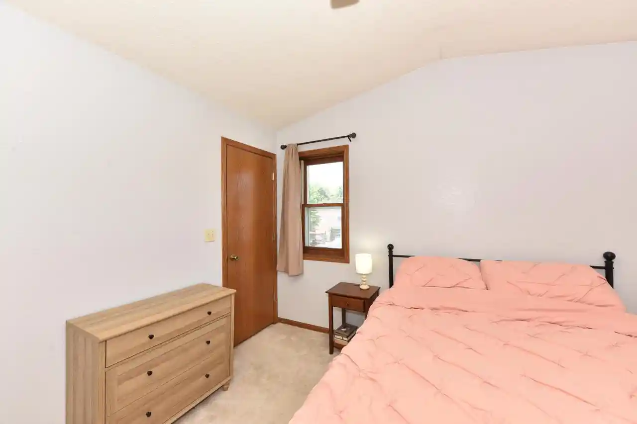 Homes for sale in Hartford, WI | 65 Stacy Lynn Lane Lane #B, Hartford, WI 53027 | MLS# 1970375