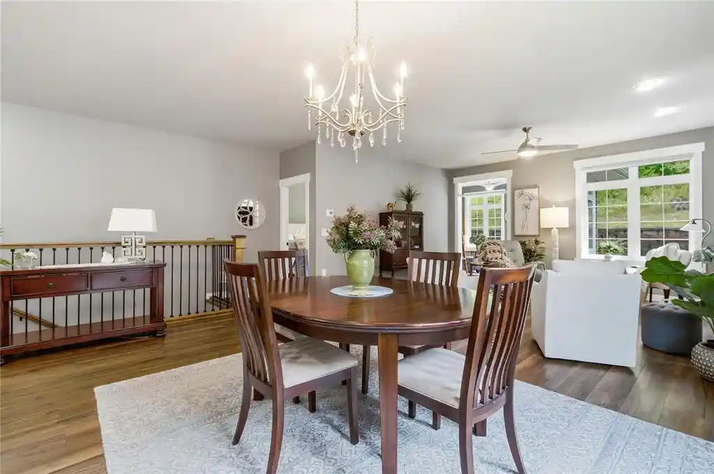 4th image of 4523 Village Oaks Circle Circle, Eau Claire, WI 54701 | MLS# 1602689