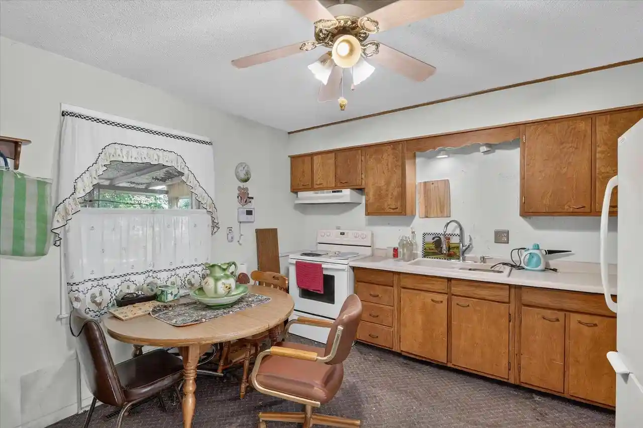Homes for sale in Beloit, WI | 1941 Masters Street Street, Beloit, WI 53511 | MLS# 2027452