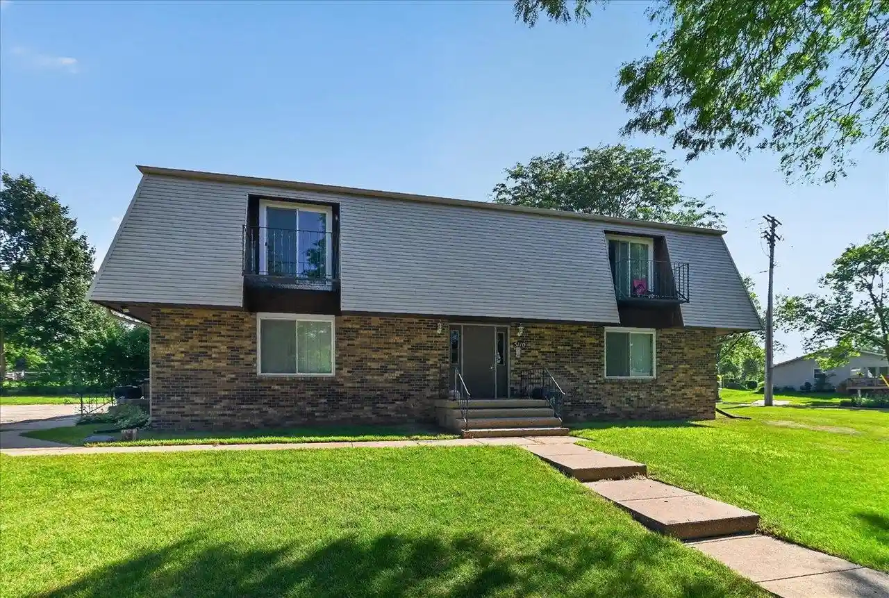 1st image of 5110 Pebblebrook Dr Dr, Madison, WI 53716 | MLS# 2027451