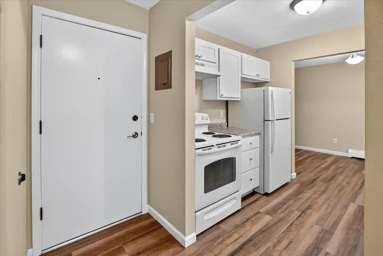 3rd image of 5110 Pebblebrook Dr Dr, Madison, WI 53716 | MLS# 2027451
