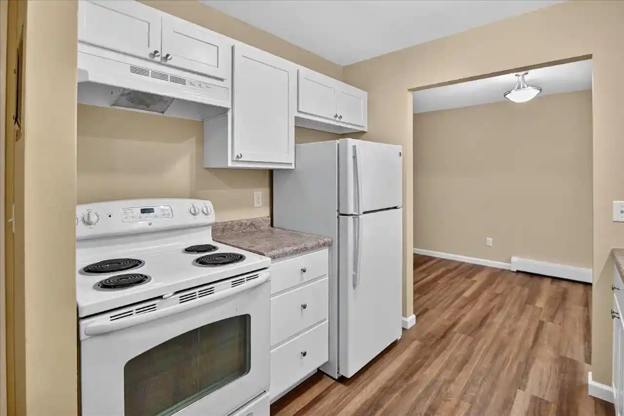 4th image of 5110 Pebblebrook Dr Dr, Madison, WI 53716 | MLS# 2027451