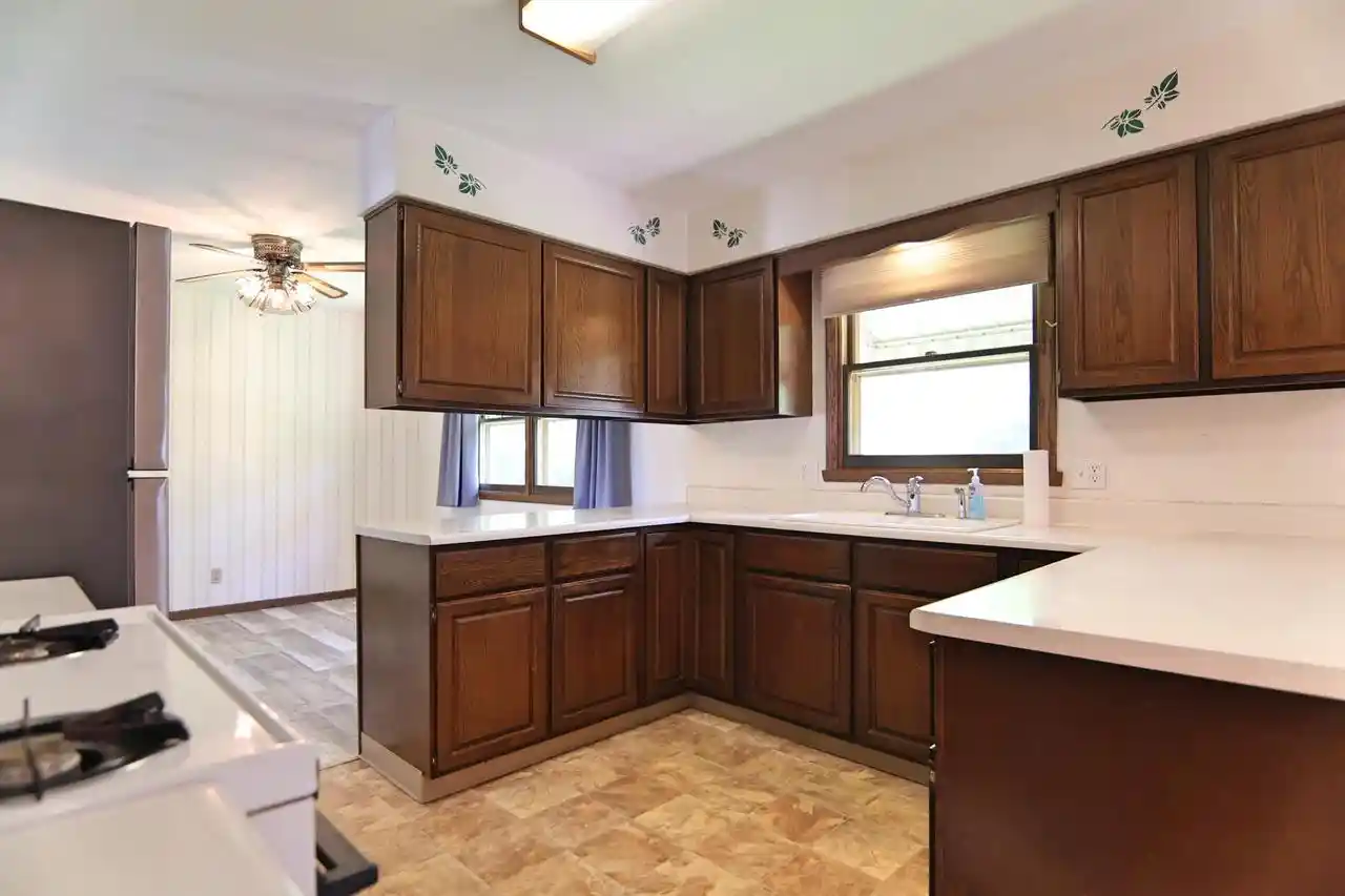 4th image of 1109 Ontario Dr Dr, Janesville, WI 53545 | MLS# 2027457