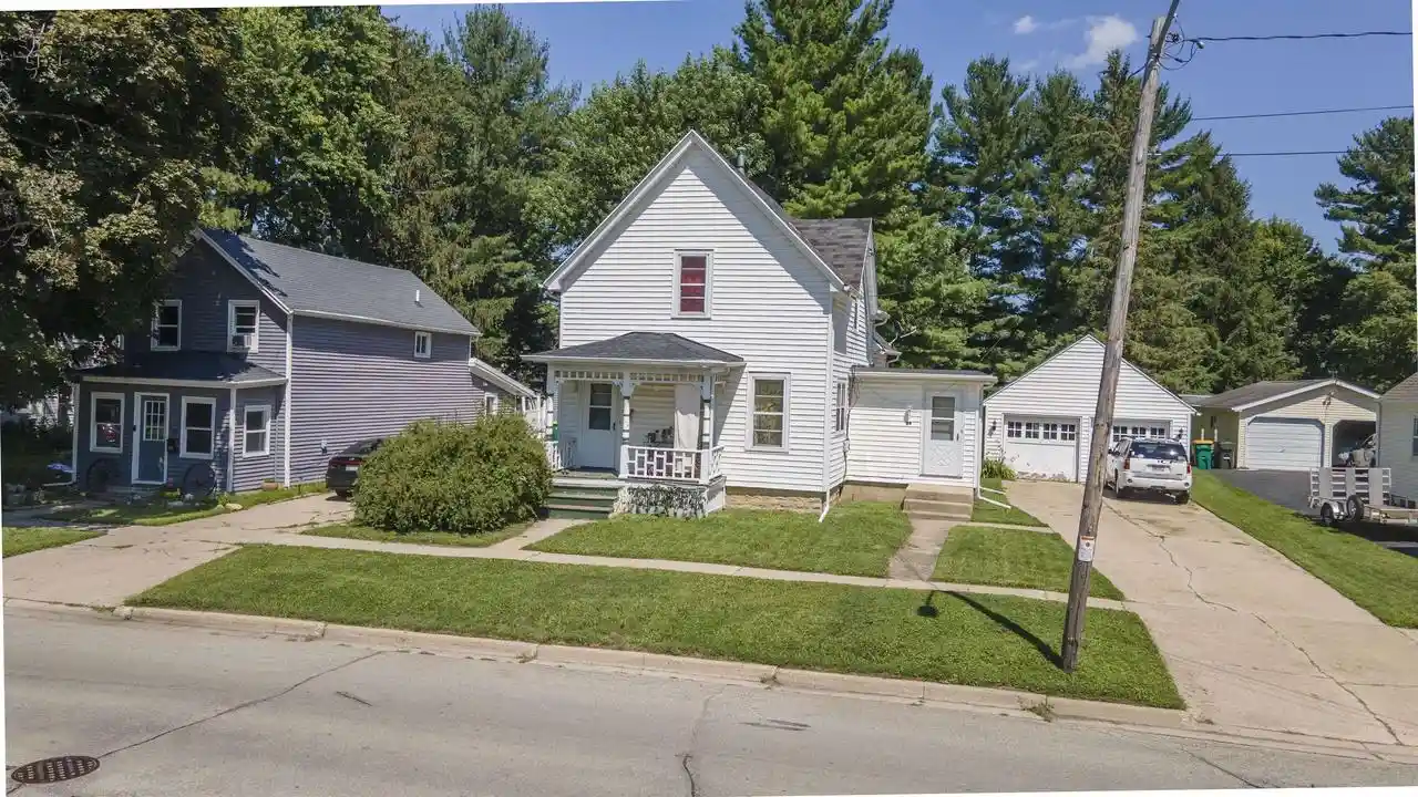 Homes for sale in Ripon, WI | 53 Union Street Street, Ripon, WI 54971 | MLS# 50328620