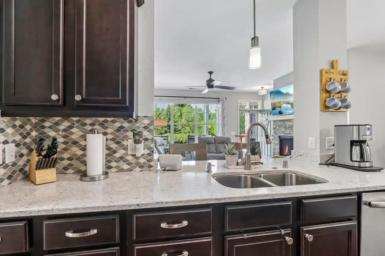 2nd image of N17w26495 Meadowgrass Circle Circle #E, Pewaukee, WI 53072 | MLS# 1970403