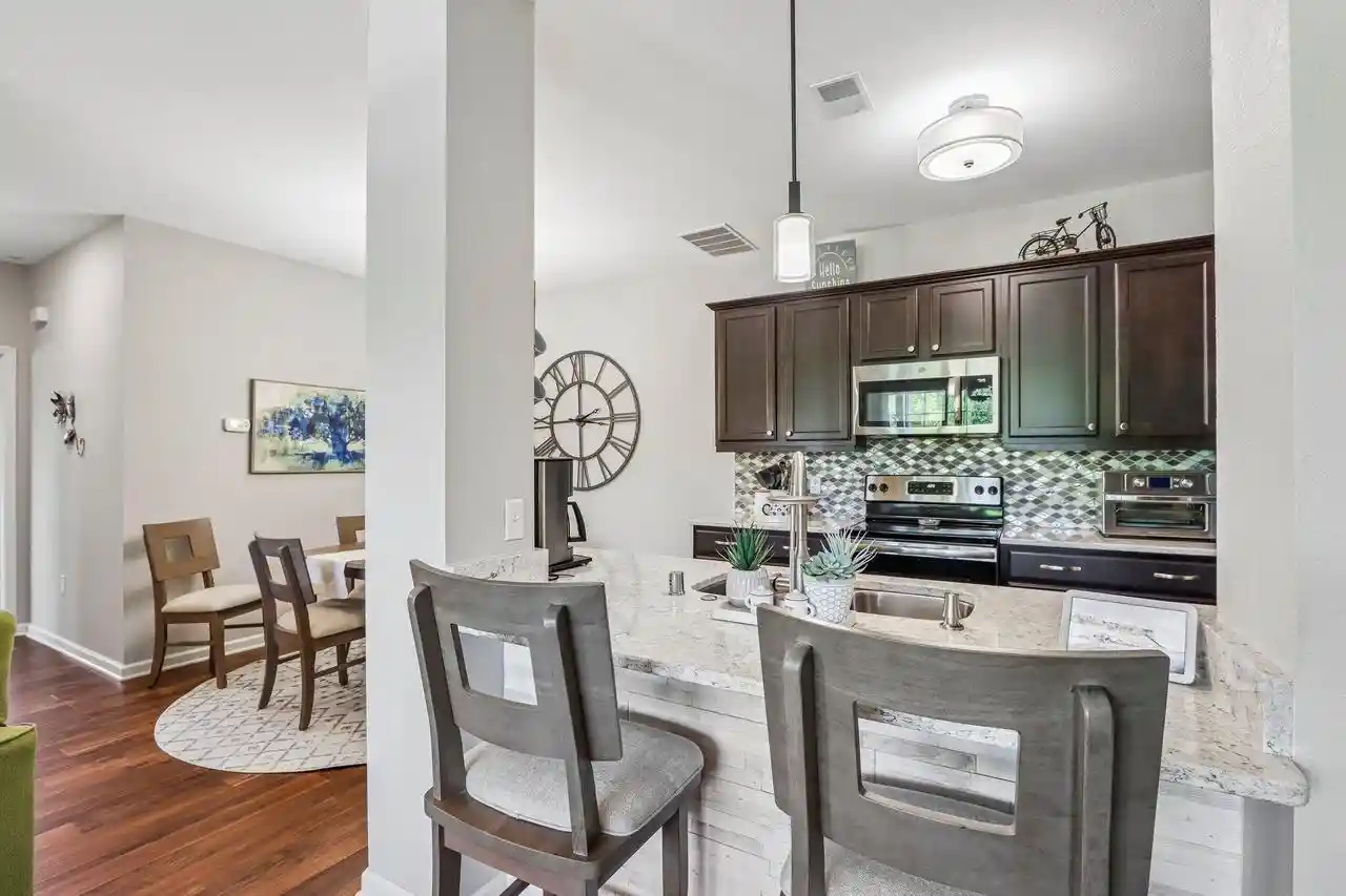 2nd image of N17w26495 Meadowgrass Cir Cir, Pewaukee, WI 53072