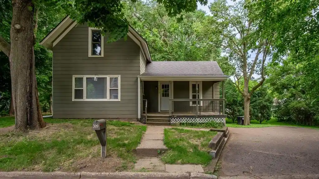 1st image of 309 Marston Court Court, Eau Claire, WI 54701 | MLS# 1602725