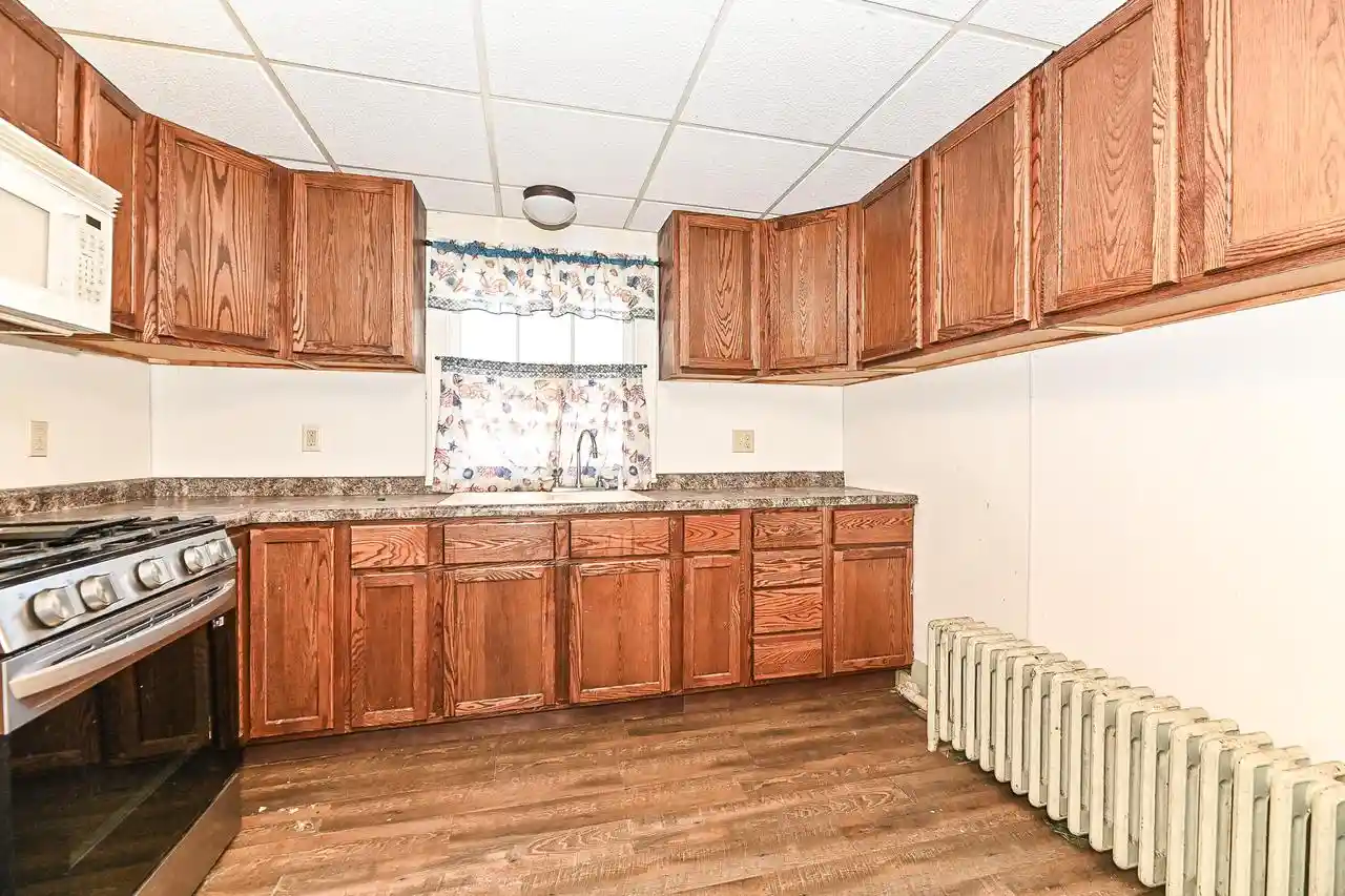 Homes for sale in South Milwaukee, WI | 1523 Minnesota Avenue Avenue, South Milwaukee, WI 53172 | MLS# 1970407