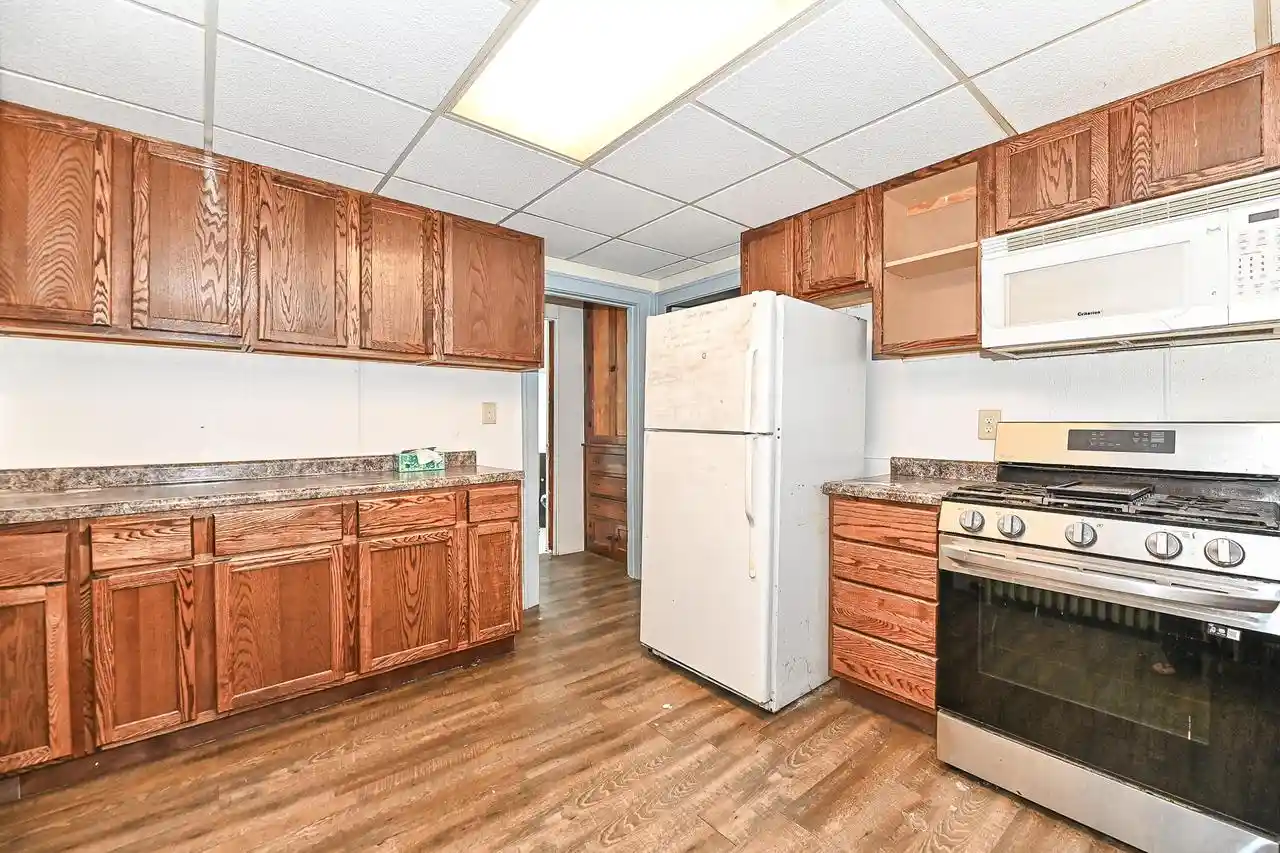 Homes for sale in South Milwaukee, WI | 1523 Minnesota Avenue Avenue, South Milwaukee, WI 53172 | MLS# 1970407