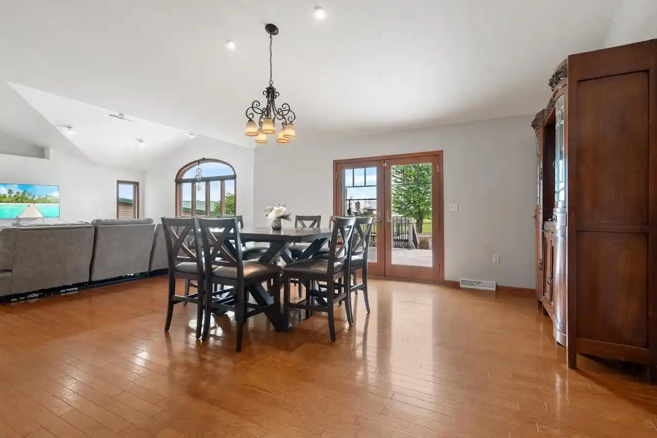 4th image of 23689 Manitowoc Road Road, Reedsville, WI 54230 | MLS# 50328624