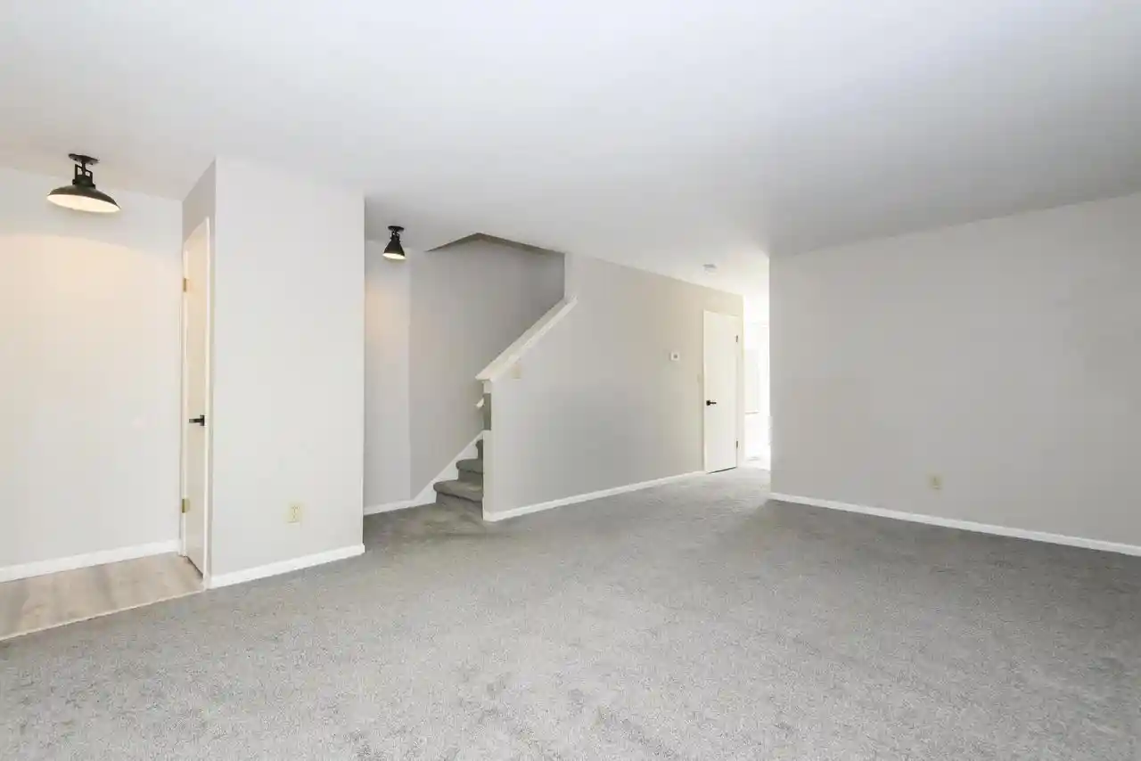2nd image of 1823 Paramount Dr Dr, Waukesha, WI 53186