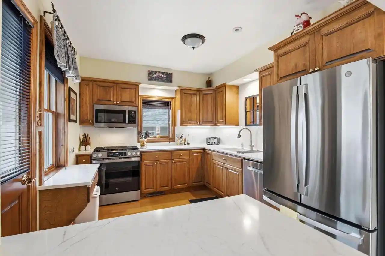 Homes for sale in Hartford, WI | 428 Grand Avenue Avenue, Hartford, WI 53027 | MLS# 1970416