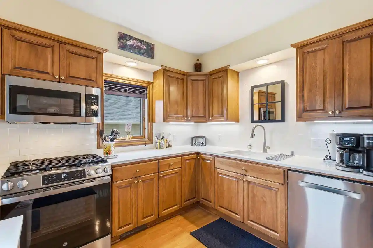 Homes for sale in Hartford, WI | 428 Grand Avenue Avenue, Hartford, WI 53027 | MLS# 1970416