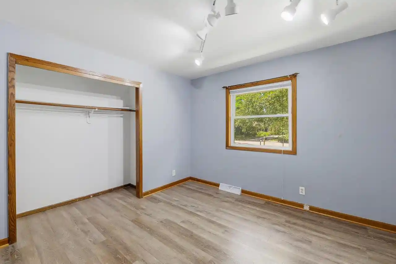 Photo 3 of Single family home for sale at 519 Scenic Dr E Dr E, West Bend, WI 53090 | MLS# 1970423 | Listing updated on 2026-09-04