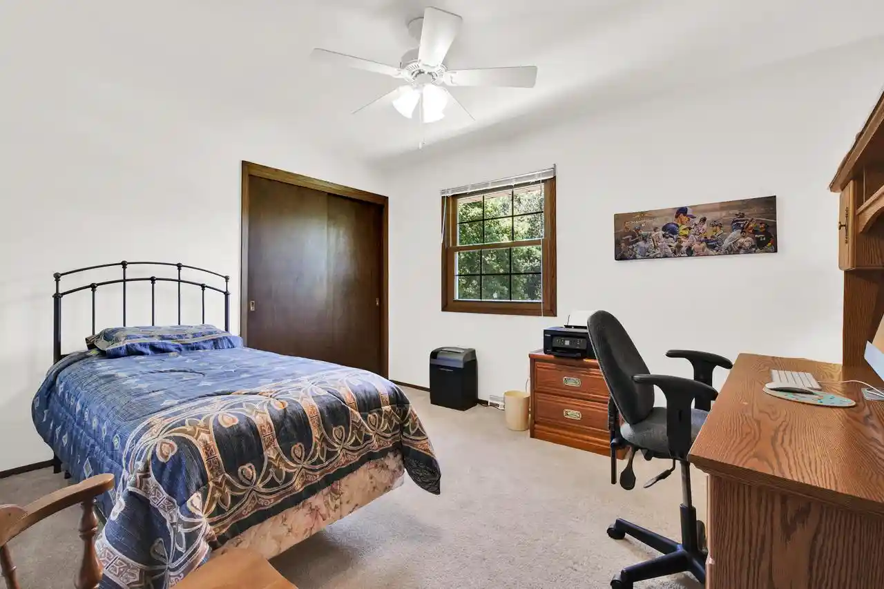 5th image of N109W20965 Mountbrooke Dr Dr, Germantown, WI 53022 | MLS# 1970425
