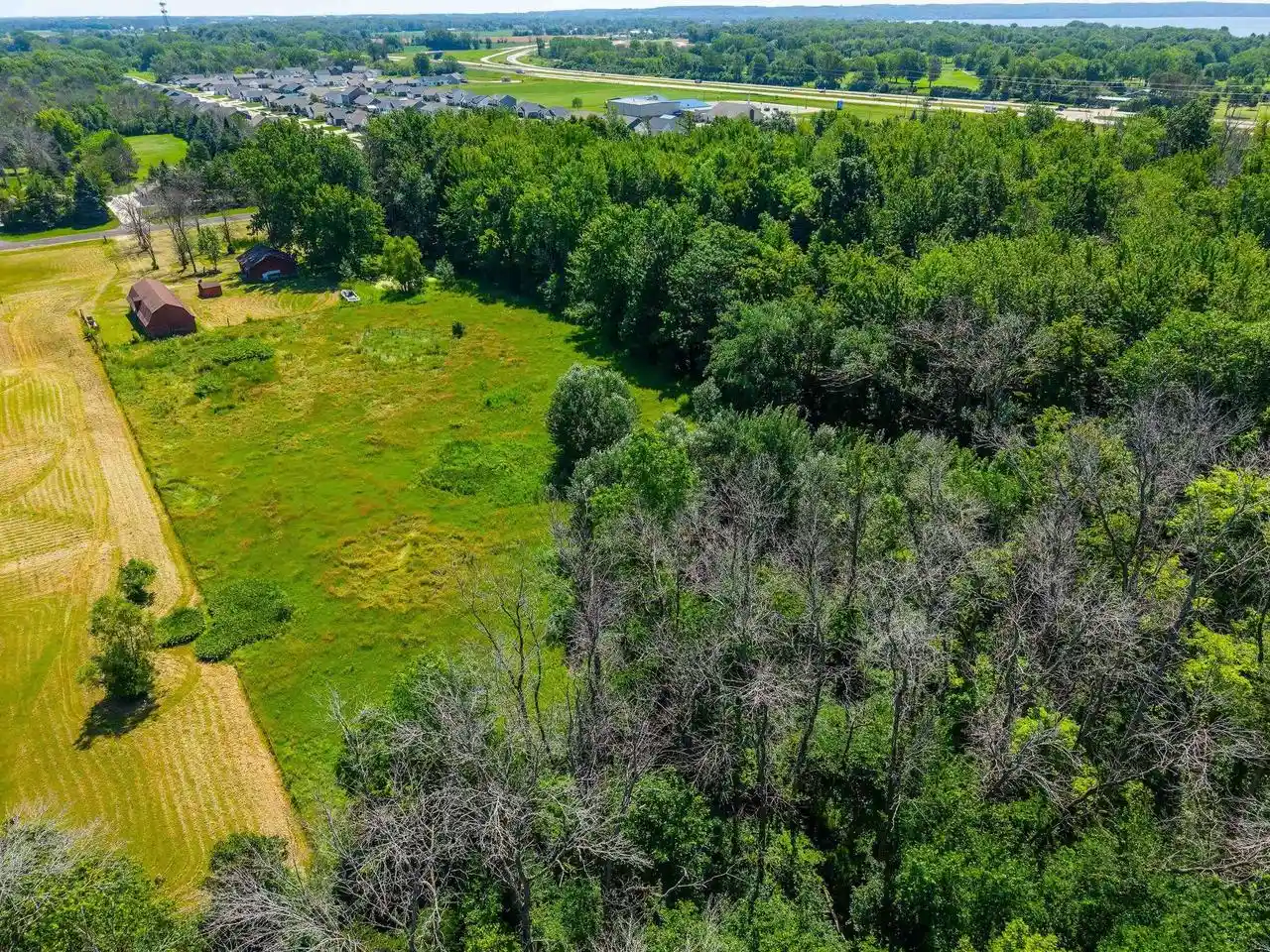 Homes for sale in Menasha, WI | N8801 S Coop Road Road, Menasha, WI 54952 | MLS# 50328649