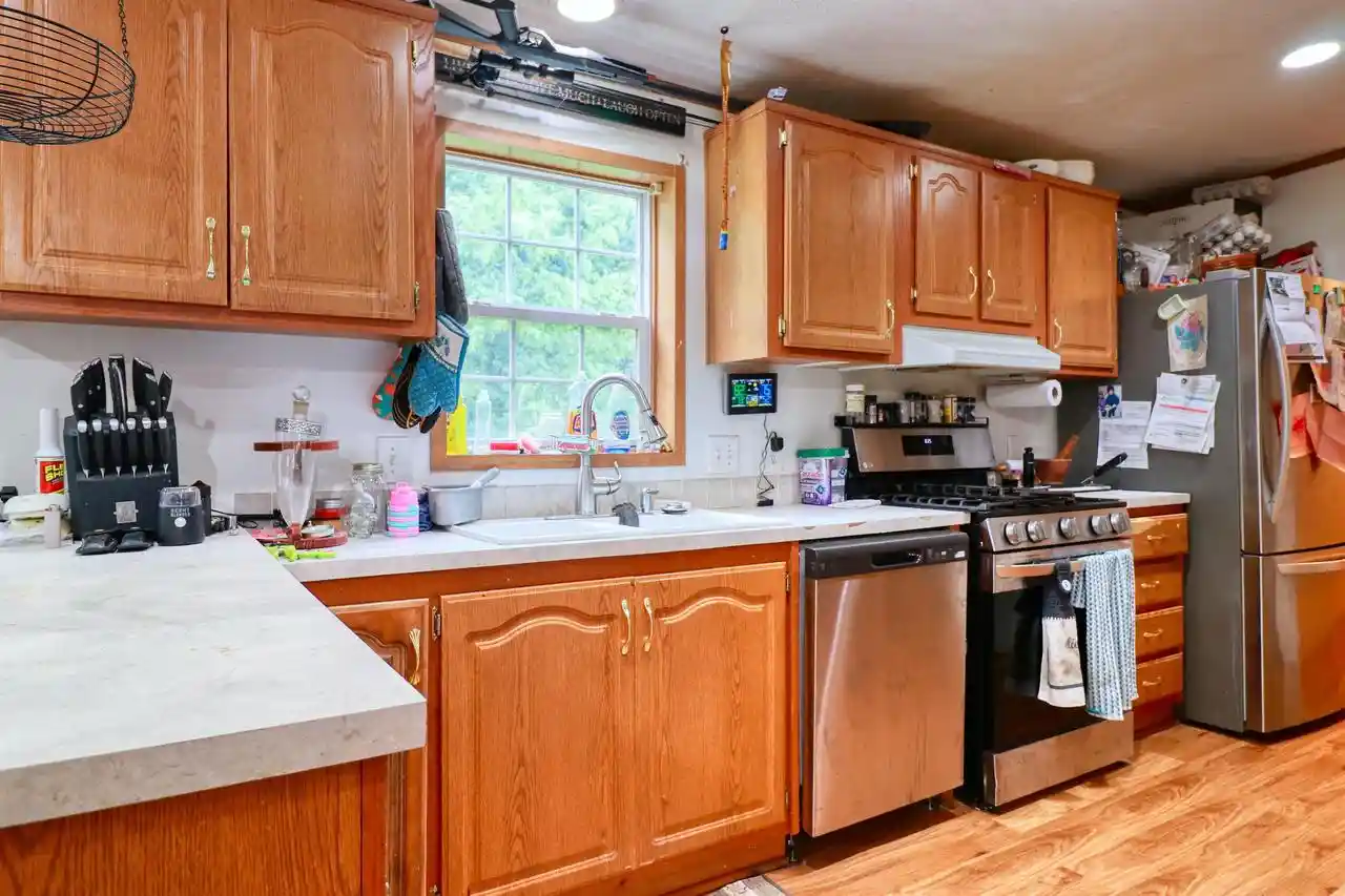 Photo 3 of Single family home for sale at 216 Erie Avenue Avenue, Oconto, WI 54153 | MLS# 50328650 | Listing updated on 2026-09-11