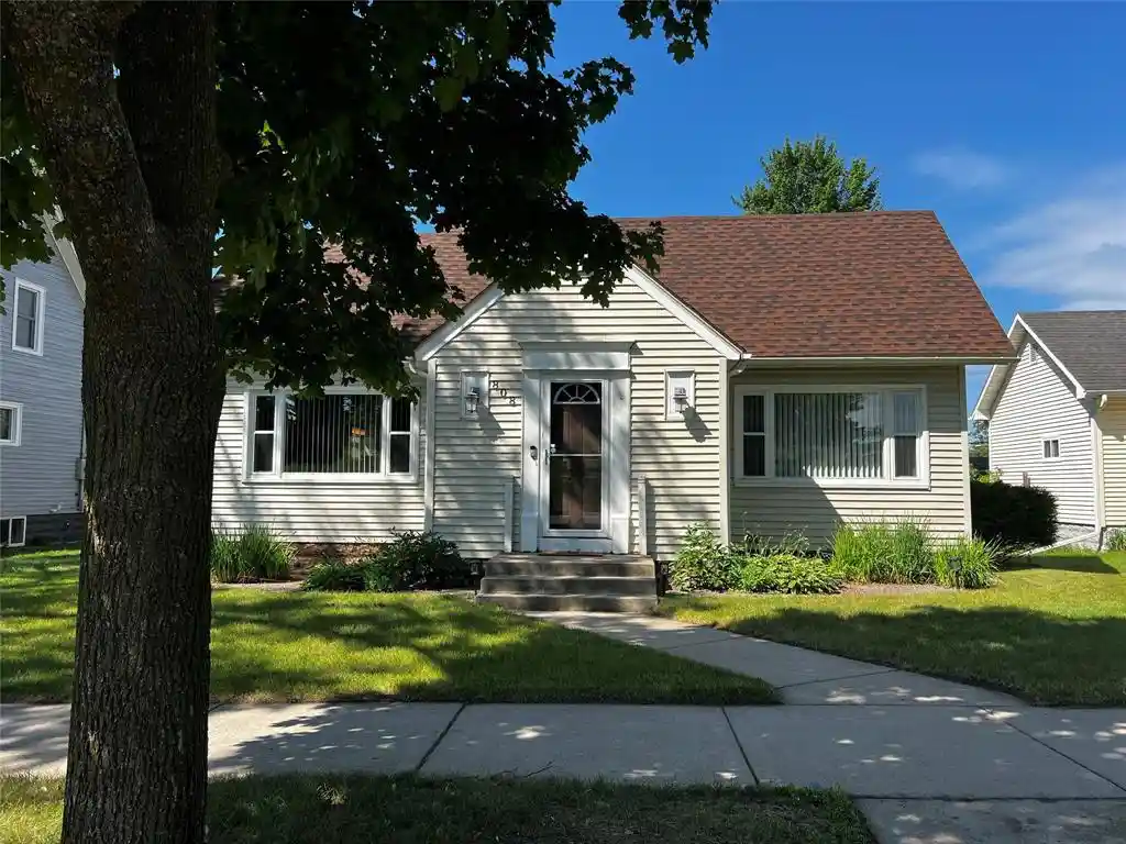 image of 808 Dodge Street Street, Eau Claire, WI 54701 | MLS# 1602999