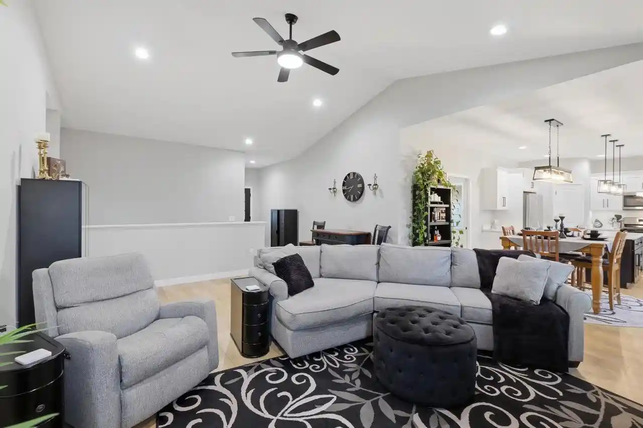 37th image of 413 Gunderson Dr Dr, Portage, WI 53901 | MLS# 2027493