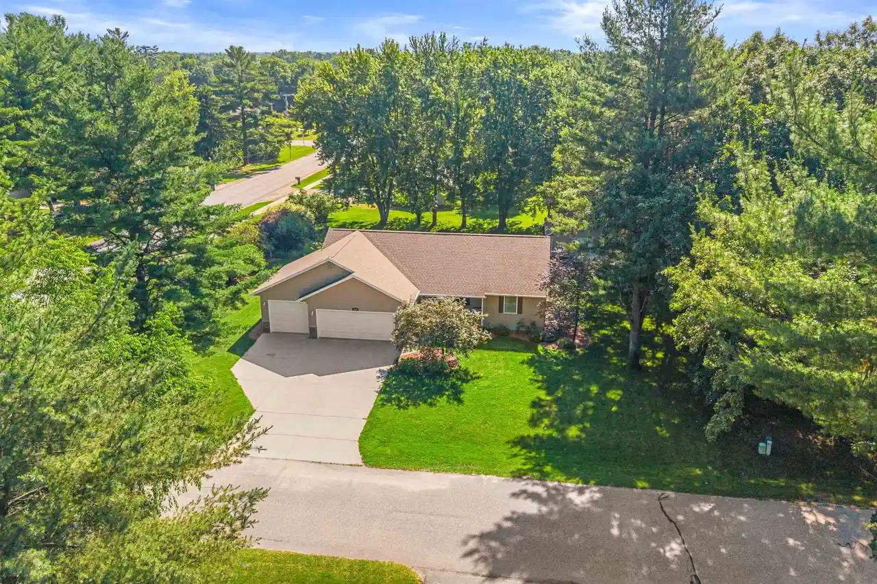 1st image of 1010 Woodland Court Court, Plover, WI 54467 | MLS# 22603123