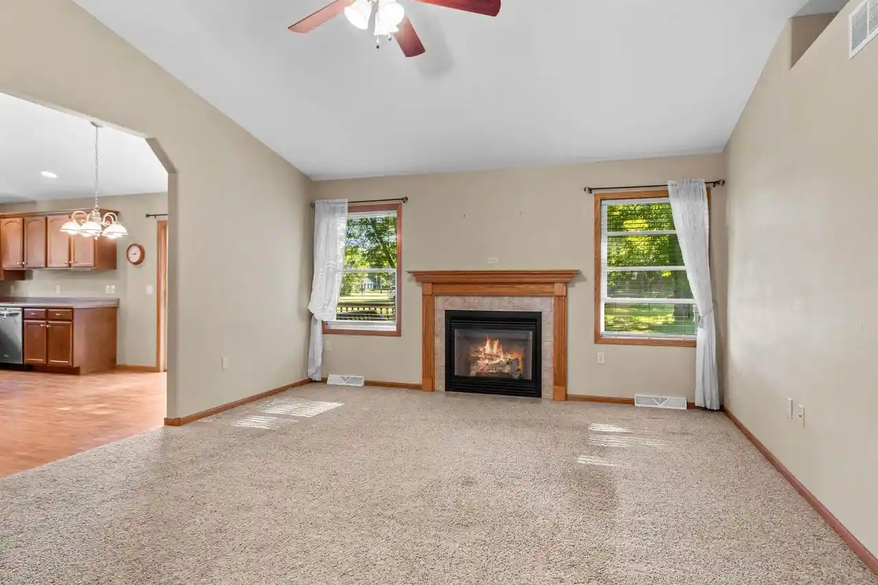 3rd image of 1010 Woodland Court Court, Plover, WI 54467 | MLS# 22603123
