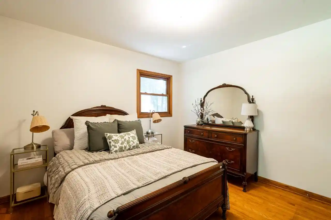 image of 9410 S 15th Avenue Avenue, Oak Creek, WI 53154 | MLS# 1970454