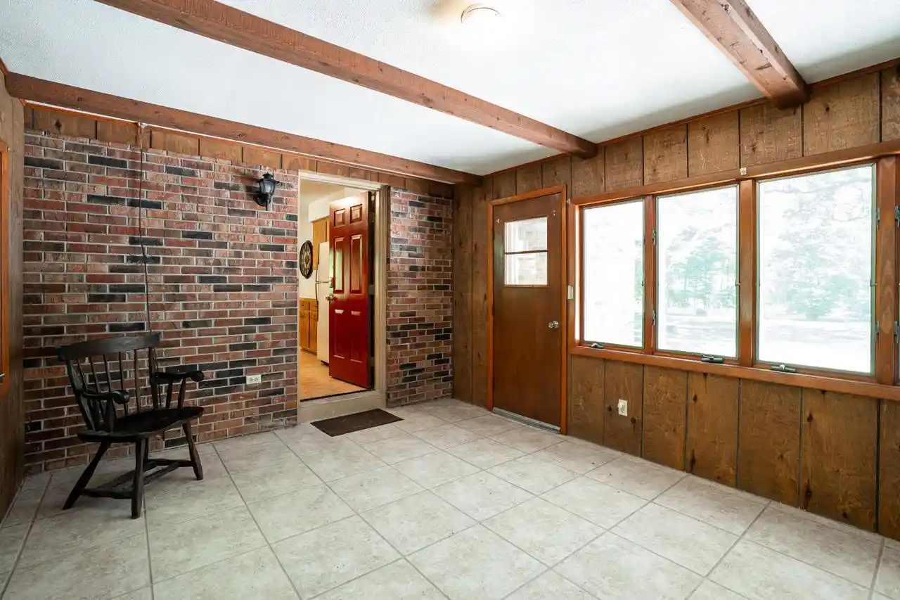 image of 9410 S 15th Avenue Avenue, Oak Creek, WI 53154 | MLS# 1970454